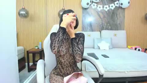 Snapshot of mary_spencer chatting on June 26, 2026, 10:41 am MARY online show from June 26, 2026, 10:41 am