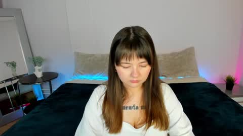 mary_stevenss online show from December 8, 2024, 8:20 am