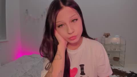 Maryana online show from September 27, 2025, 2:00 pm