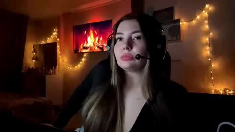 Annie online show from April 23, 2026, 3:14 pm