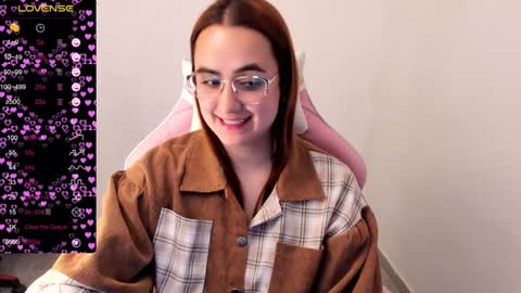 Dulce Maria online show from February 7, 2025, 4:59 am