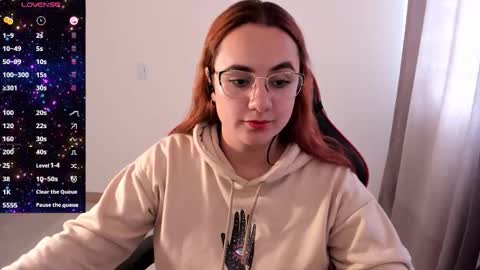 Dulce Maria online show from October 15, 2025, 8:09 pm