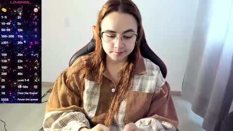 Dulce Maria online show from October 20, 2025, 7:25 pm