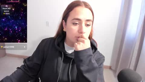 Dulce Maria online show from February 6, 2026, 7:50 pm