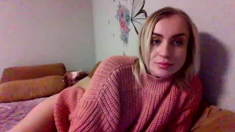 Snapshot of maryyemm chatting on January 3, 2025, 9:47 pm maryyemm online show from January 3, 2025, 9:47 pm