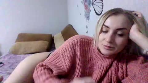 Snapshot of maryyemm chatting on January 4, 2025, 4:11 pm maryyemm online show from January 4, 2025, 4:11 pm