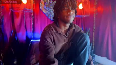 Snapshot of mashall_lee chatting on February 10, 2026, 7:51 pm MARSHALL LEE online show from February 10, 2026, 7:51 pm