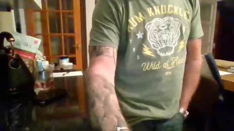 Masked Masturbation Couple online show from September 19, 2025, 9:59 pm