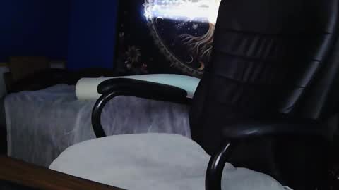 TitsnToes online show from November 16, 2025, 6:46 pm