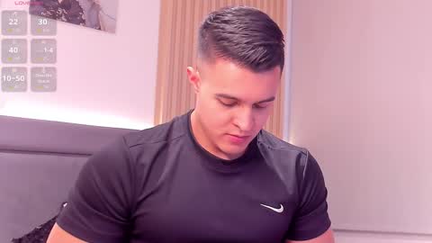 Mason Bennet online show from February 26, 2026, 9:36 pm