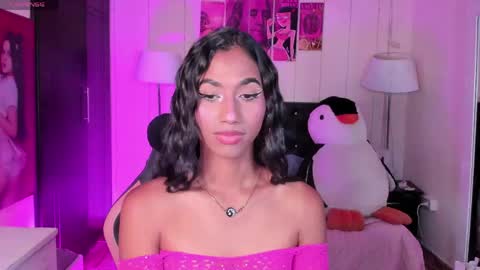 massielhot online show from April 16, 2026, 5:58 pm