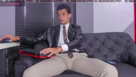 I am Massimo online show from May 16, 2026, 12:48 pm