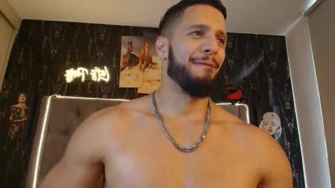 massimo_greco2 online show from September 17, 2025, 9:38 pm