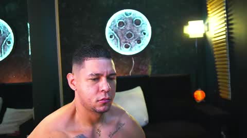 massimowalton2 online show from February 23, 2025, 3:40 pm