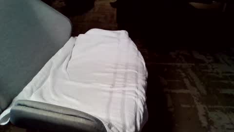 Snapshot of massive_abrasions69 chatting on February 28, 2025, 3:04 am Massive Abrasions online show from February 28, 2025, 3:04 am