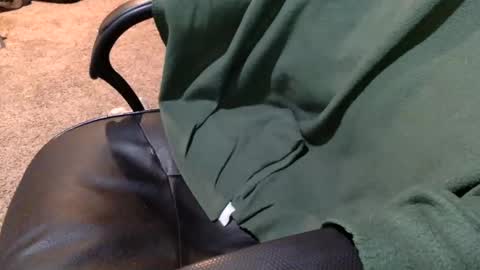 Snapshot of massive_abrasions69 chatting on October 1, 2025, 3:12 am Massive Abrasions online show from October 1, 2025, 3:12 am