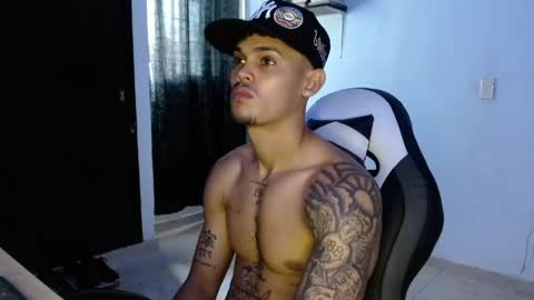 master_black777 online show from April 9, 2026, 4:56 pm