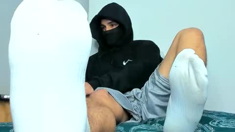 Snapshot of master_dominant_777 chatting on April 24, 2026, 2:41 pm master_dominant_777 online show from April 24, 2026, 2:41 pm