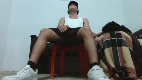 Snapshot of master_pig_ chatting on May 3, 2026, 4:13 pm MASTER ALPHA online show from May 3, 2026, 4:13 pm