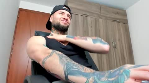 steven  online show from November 17, 2025, 4:46 pm