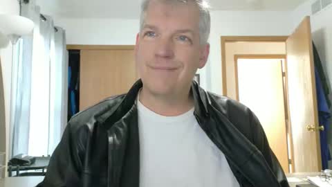 Snapshot of master_thorn chatting on April 8, 2026, 1:00 pm Master Thorn online show from April 8, 2026, 1:00 pm