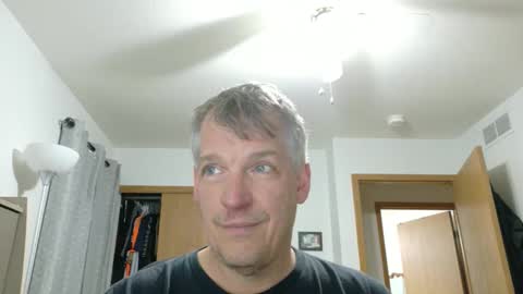 Snapshot of master_thorn chatting on April 12, 2026, 3:11 am Master Thorn online show from April 12, 2026, 3:11 am