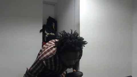 Snapshot of masterdomfuck chatting on February 3, 2026, 6:51 am Masterdomfuck online show from February 3, 2026, 6:51 am