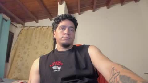 Snapshot of masterjuanc chatting on July 11, 2026, 12:02 am Juan Independent Model online show from July 11, 2026, 12:02 am