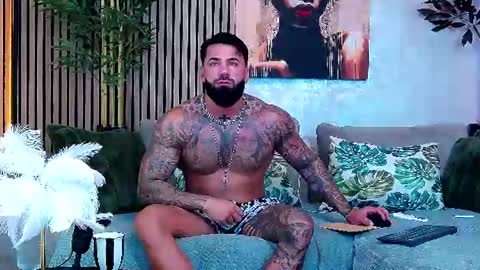 Snapshot of masterkingofmuscle chatting on June 22, 2026, 8:44 am masterkingofmuscle online show from June 22, 2026, 8:44 am