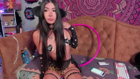   online show from April 5, 2026, 4:20 am