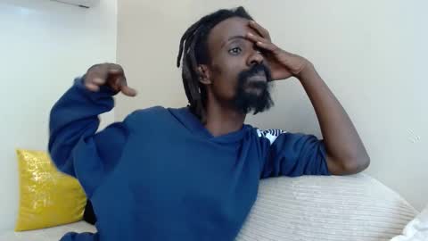 Snapshot of masterr_bate chatting on October 17, 2025, 7:22 am Marl online show from October 17, 2025, 7:22 am