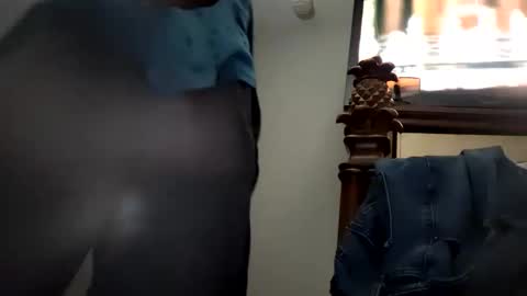 Snapshot of mastersolo420 chatting on January 14, 2025, 9:09 pm Master Solo online show from January 14, 2025, 9:09 pm