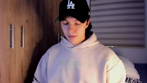 Snapshot of mastrangelo_x chatting on May 3, 2026, 3:34 am mastrangelo_x online show from May 3, 2026, 3:34 am