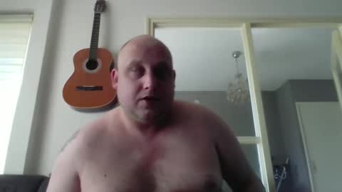 mastrubeertje1988 online show from May 7, 2026, 10:09 am