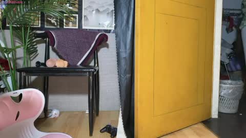 SuSu online show from April 1, 2026, 5:19 am