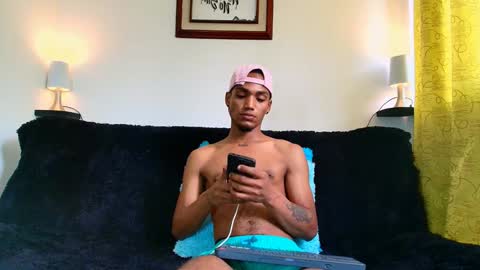 Mateo and Noah online show from December 24, 2024, 7:00 pm