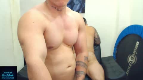 Snapshot of mateosexyhot22 chatting on April 30, 2026, 8:57 pm Mateo online show from April 30, 2026, 8:57 pm
