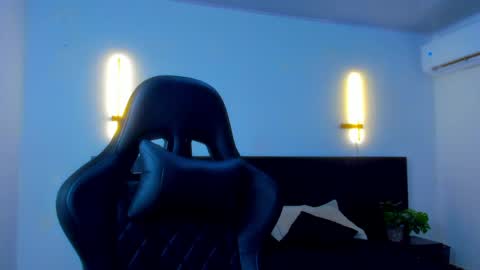 Snapshot of mathew_flintt chatting on April 22, 2026, 2:03 am Mathew Flintt online show from April 22, 2026, 2:03 am