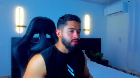 Snapshot of mathew_flintt chatting on June 17, 2026, 10:00 pm Mathew Flintt online show from June 17, 2026, 10:00 pm