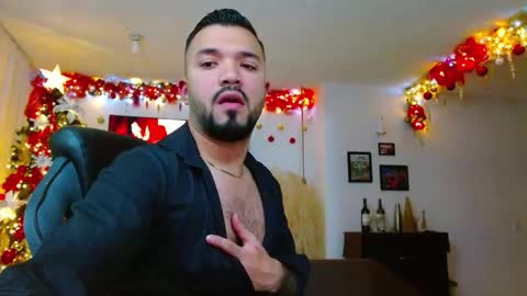 Snapshot of mathewhot3 chatting on November 11, 2025, 5:29 am mathewhot3 online show from November 11, 2025, 5:29 am