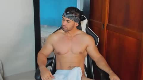 mathews_smith online show from September 20, 2025, 11:33 am