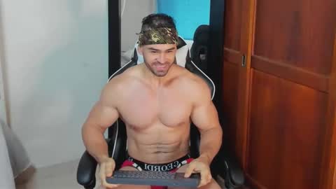 mathews_smith online show from October 24, 2025, 11:39 am