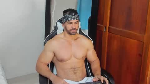 mathews_smith online show from February 12, 2026, 11:27 am