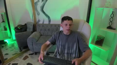 MathewSanz  online show from April 1, 2026, 12:50 pm