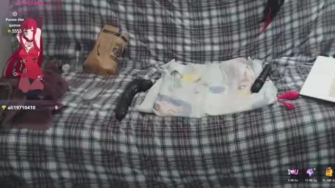 Snapshot of mathurin37 chatting on February 23, 2025, 3:18 pm LooLa online show from February 23, 2025, 3:18 pm