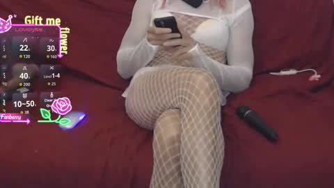 Snapshot of mathurin37 chatting on September 25, 2025, 7:17 pm LooLa online show from September 25, 2025, 7:17 pm