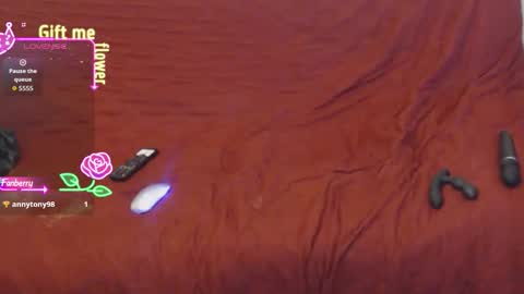 Snapshot of mathurin37 chatting on September 29, 2025, 5:29 pm LooLa online show from September 29, 2025, 5:29 pm