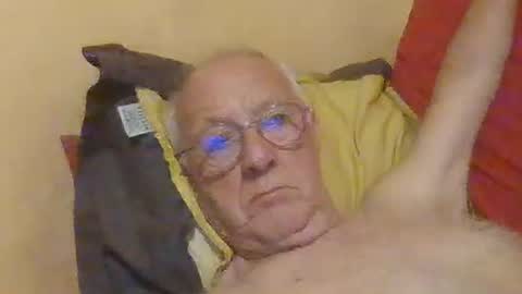 Snapshot of matricule4246 chatting on May 22, 2026, 9:42 pm joyaam79 online show from May 22, 2026, 9:42 pm