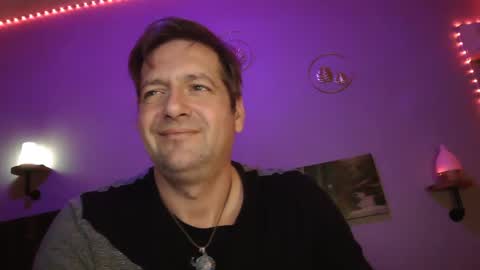 Snapshot of matrike1 chatting on January 19, 2025, 12:17 am matrike1 online show from January 19, 2025, 12:17 am