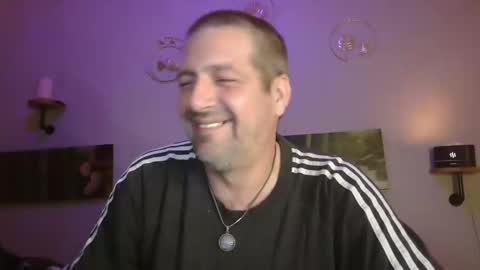 Snapshot of matrike1 chatting on February 17, 2025, 6:15 pm matrike1 online show from February 17, 2025, 6:15 pm